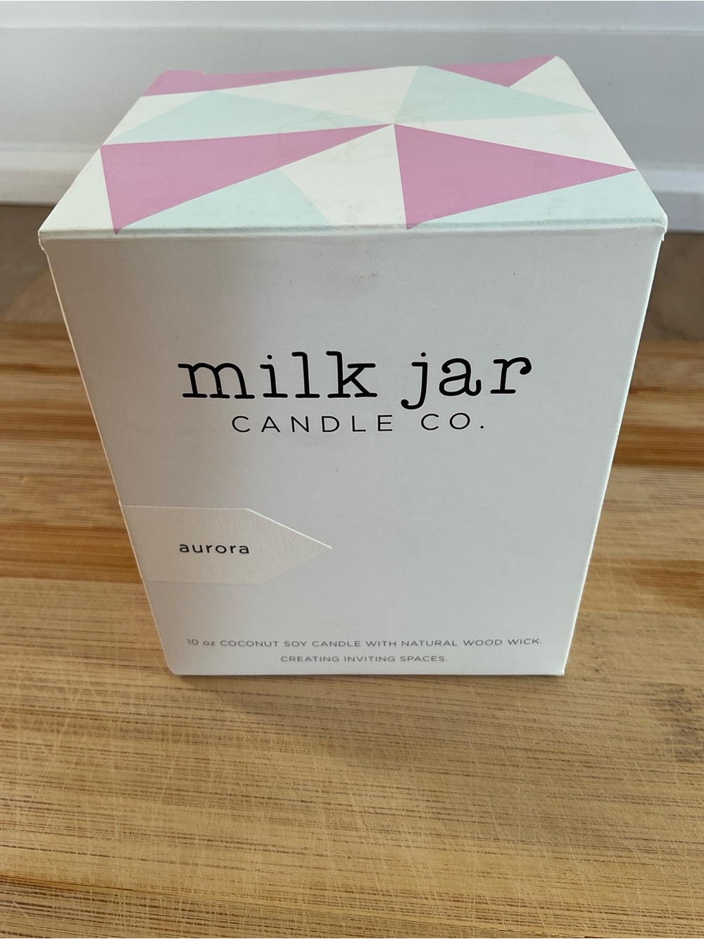 NWT MilkJar Plant based Candle / Aurora / 10 oz